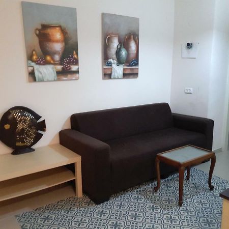 Apartamento 3 Stairs Only To Cozy Flat On Hillel St Haifa Exterior foto