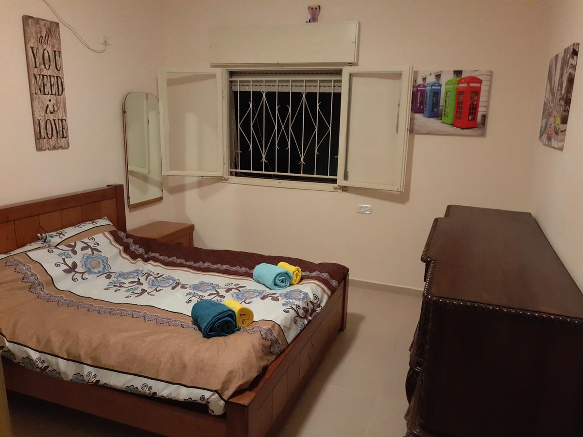 Apartamento 3 Stairs Only To Cozy Flat On Hillel St Haifa Exterior foto