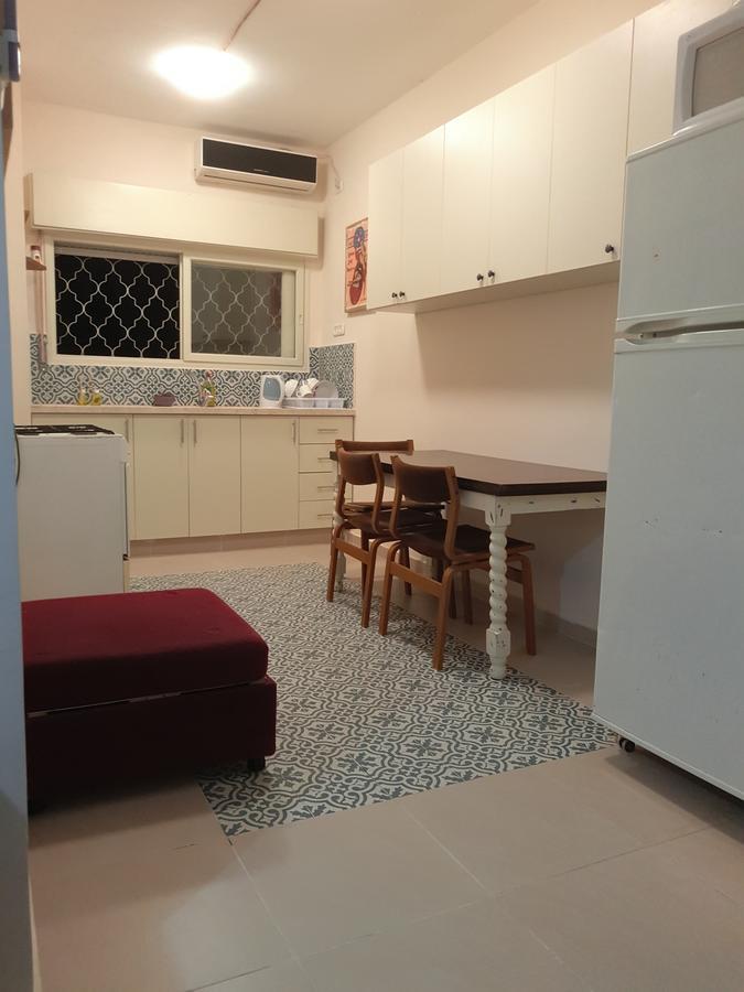 Apartamento 3 Stairs Only To Cozy Flat On Hillel St Haifa Exterior foto