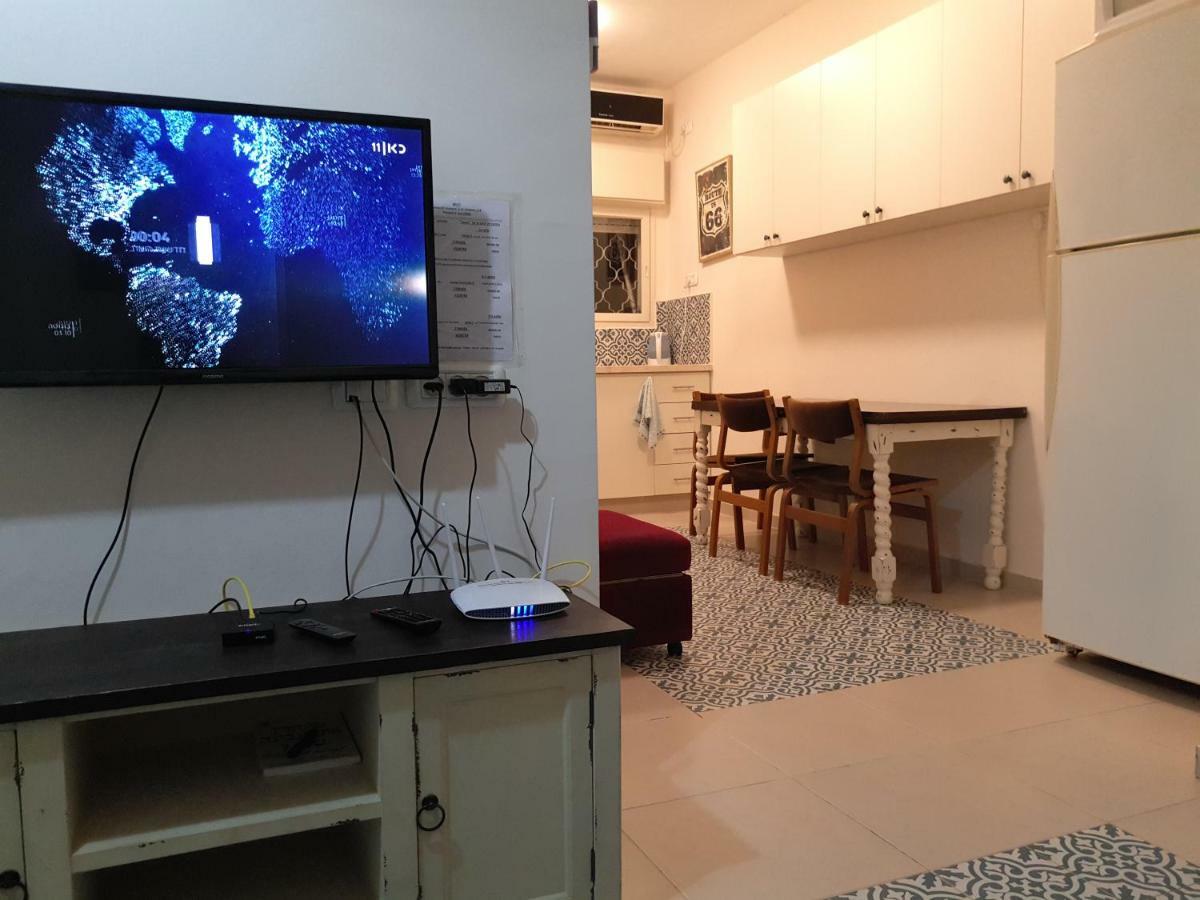 Apartamento 3 Stairs Only To Cozy Flat On Hillel St Haifa Exterior foto