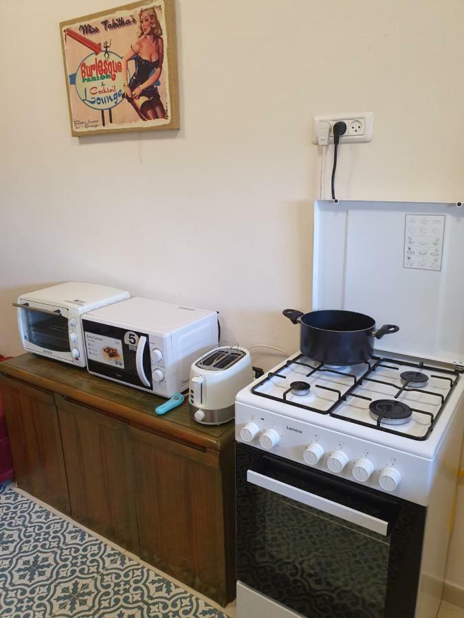 Apartamento 3 Stairs Only To Cozy Flat On Hillel St Haifa Exterior foto